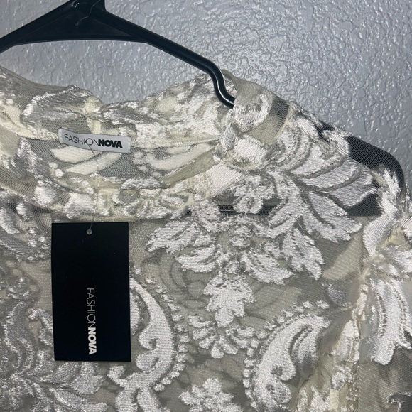 Fashion Nova White Lace Women Top - Picture 3 of 4